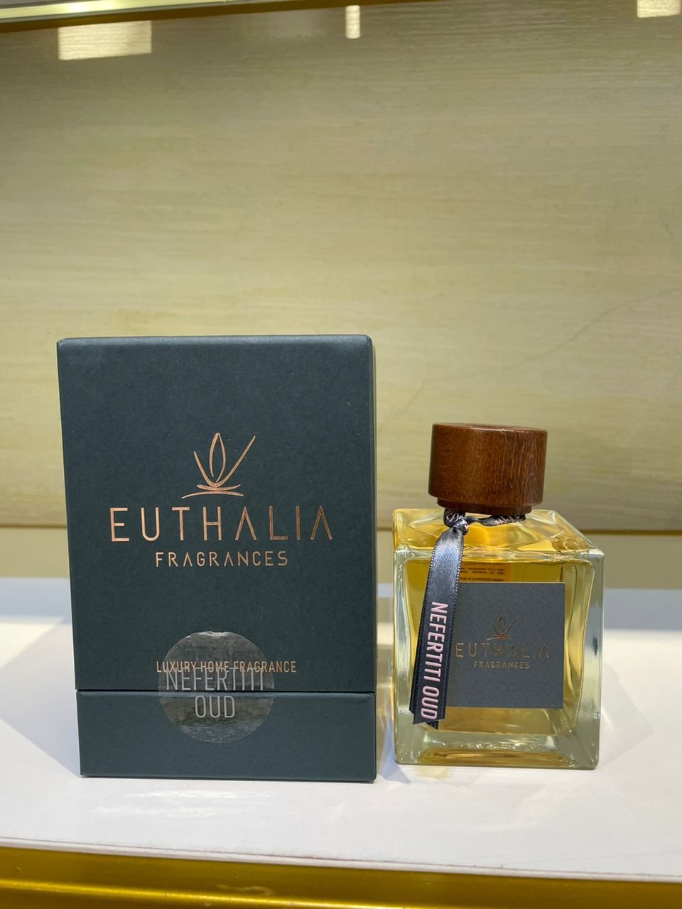EUTHALIA NEFERTITI OUD DIFFUSER 500ML