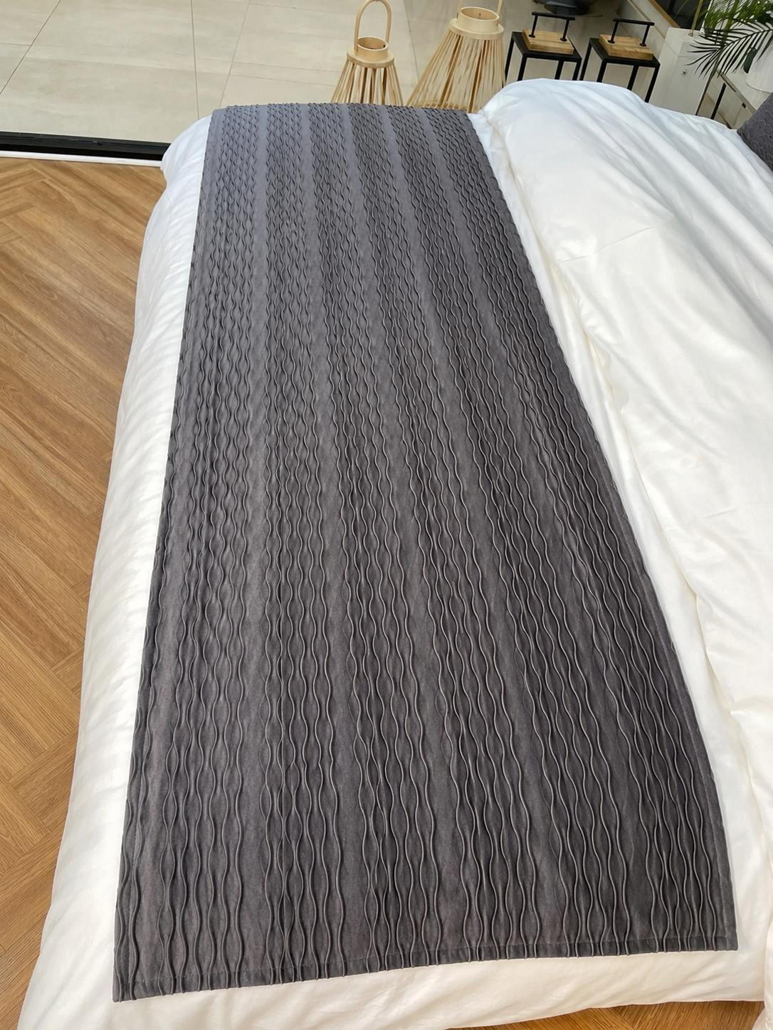 MAISON VALOR  SIGNATURE GREY BEDRUNNER